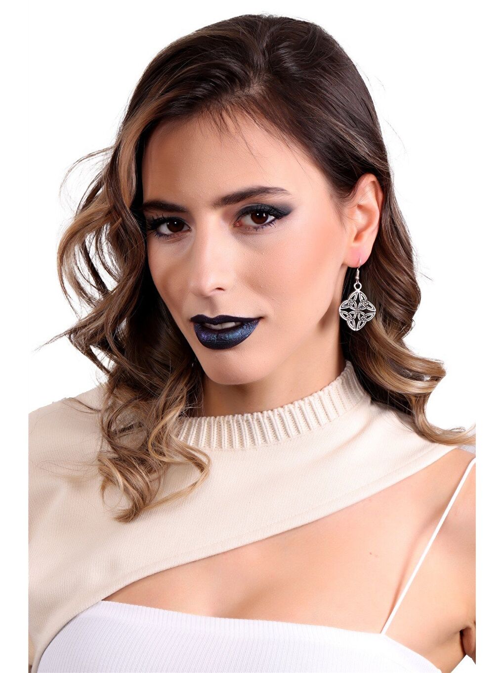 Gri Kadın Antik Gümüş Kaplama Sallantılı Model Celtic Küpe-3