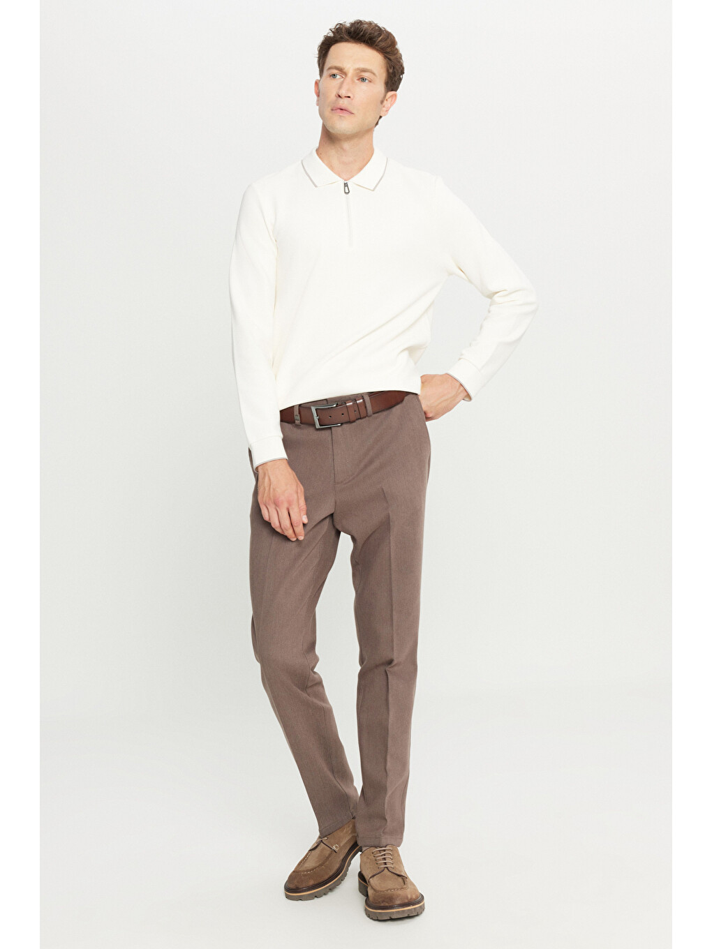 Erkek Kahverengi Pamuklu Regular Fit Normal Kesim Diagonal Desenli Yan Cepli Casual Pantolon-1