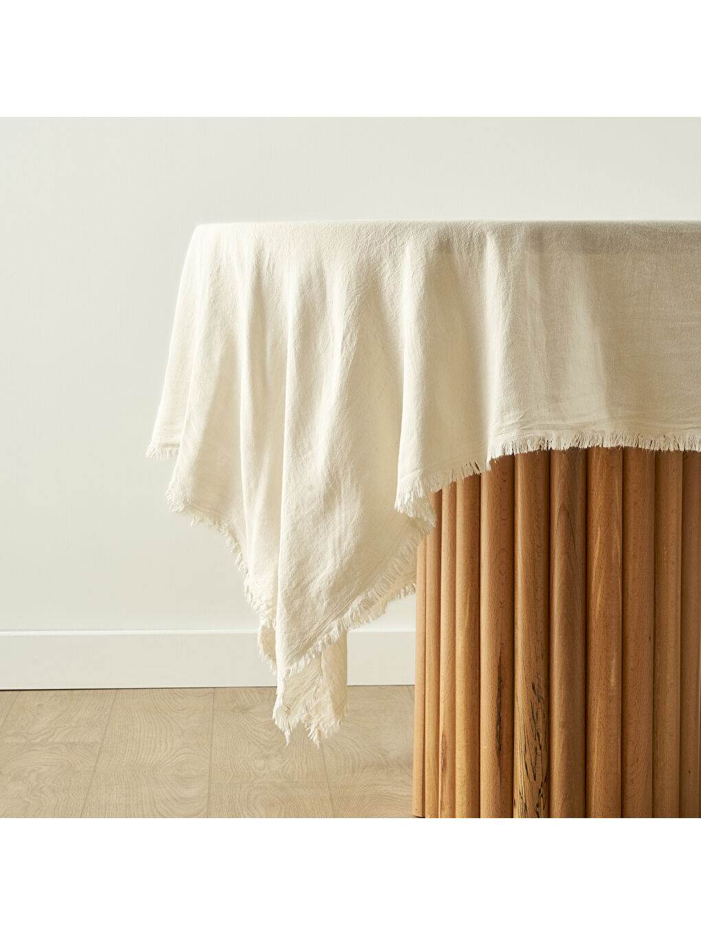 Ekru %100 Pamuk Olive Püsküllü Masa Örtüsü Krem (150x250 cm)