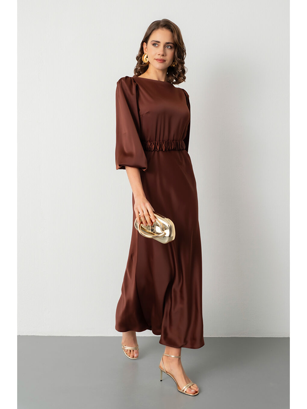 Kadın Kahverengi Uzun Balon Kollu Nişan Elbisesi