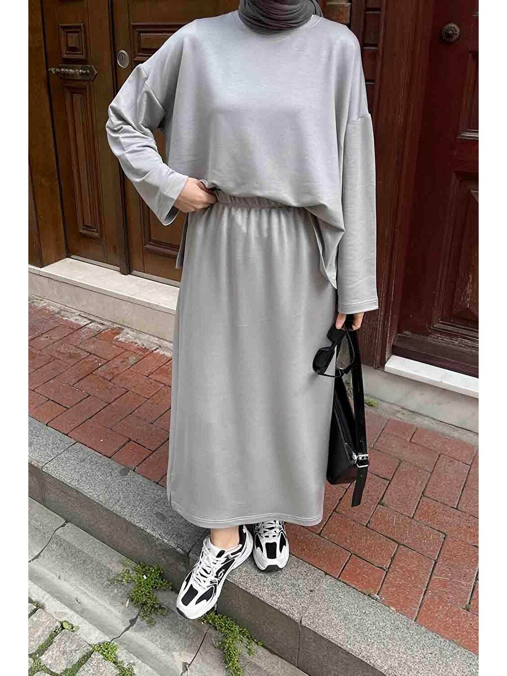 Kristal Etekli Takım Gri-1