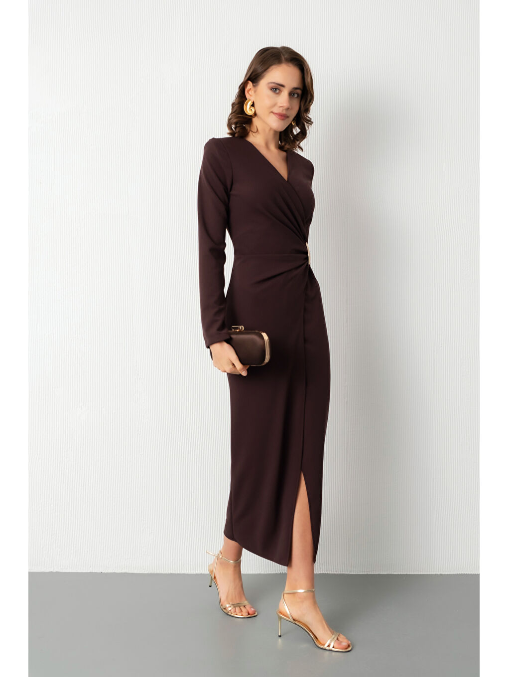Kadın Kahverengi Aksesuar Detay Midi Davet Elbisesi-1