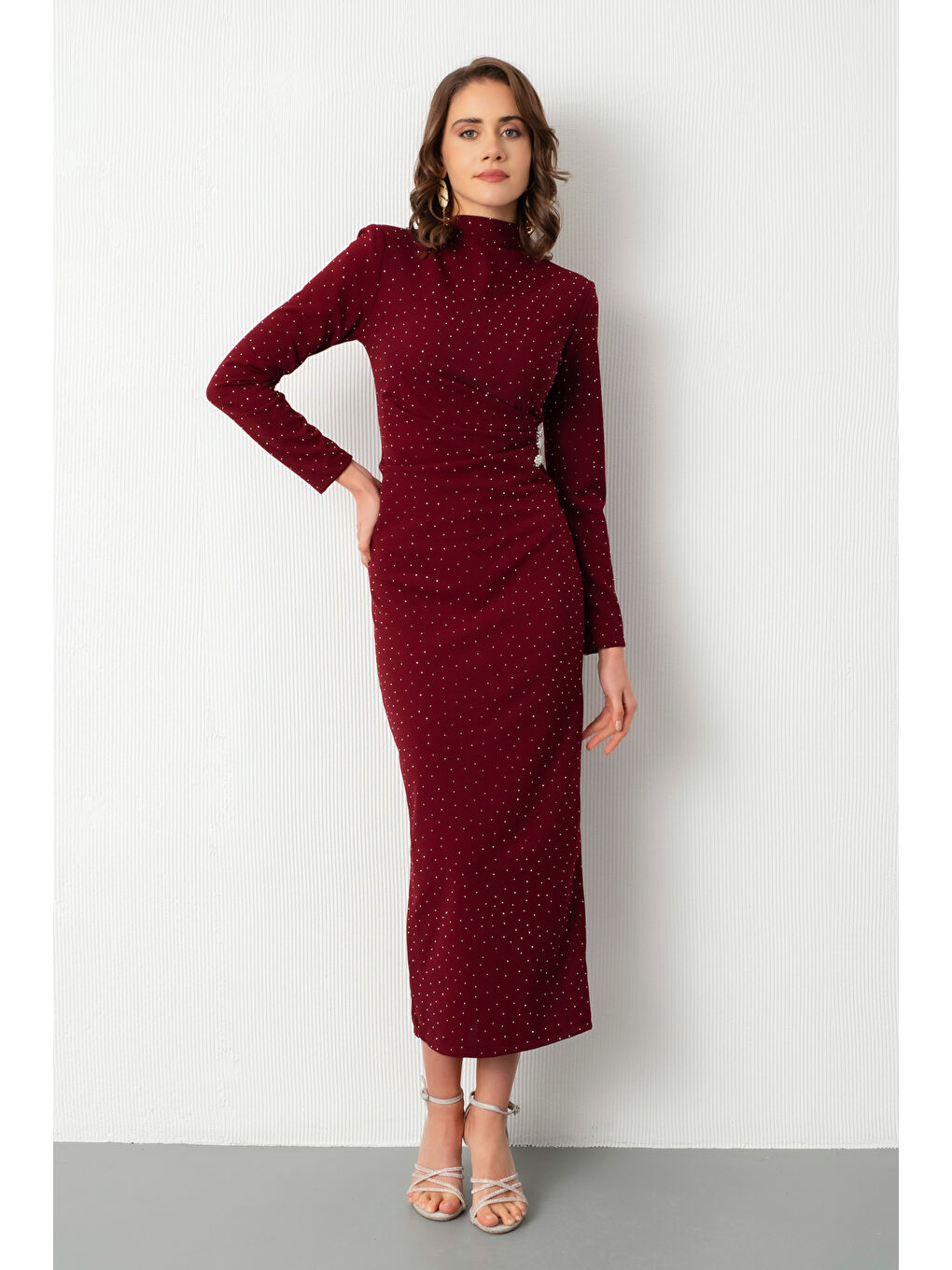 Kadın Bordo Dik Yaka Taş Aksesuar Detay Midi Davet Elbisesi-1