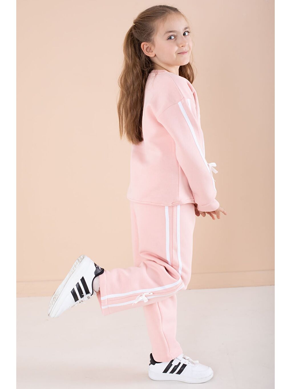 Pembe Yazı Nakışlı Şerit Detaylı Şardonlu Kız Çocuk Eşofman Takımı 23237-3