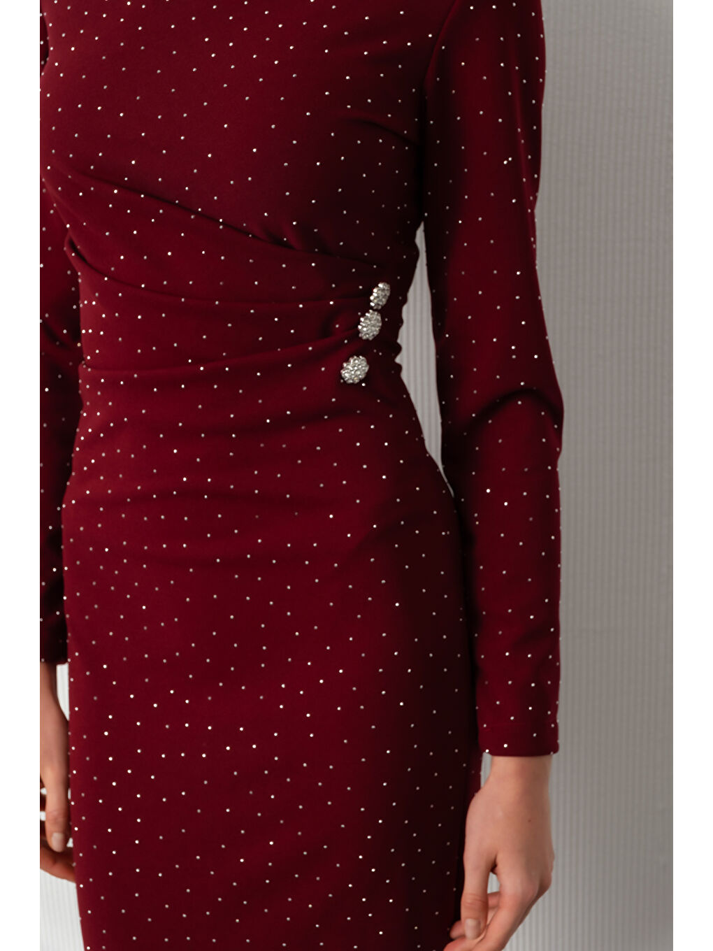 Kadın Bordo Dik Yaka Taş Aksesuar Detay Midi Davet Elbisesi-3