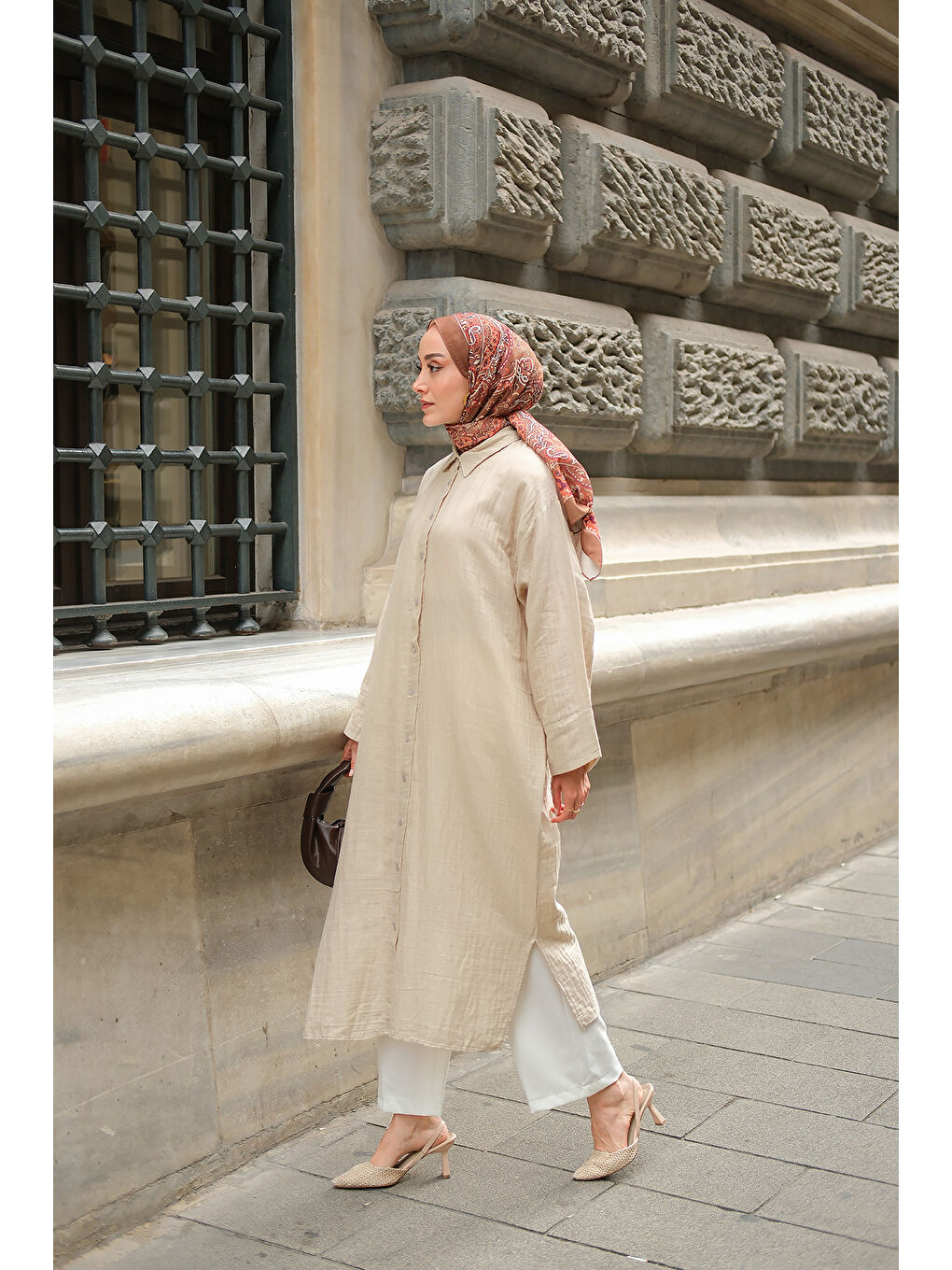 Bej Kadın Midi Boy Gömlek Taş-2