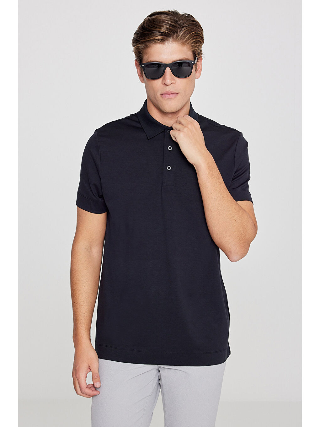 Erkek Siyah Standart Fit Normal Kesim Polo Yaka Esnek Tişört-2