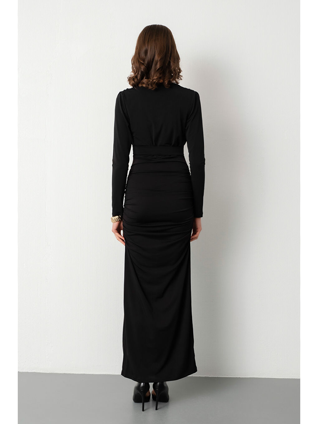 Kadın Siyah Kemerli Büzgü Detay Midi Davet Elbisesi-5