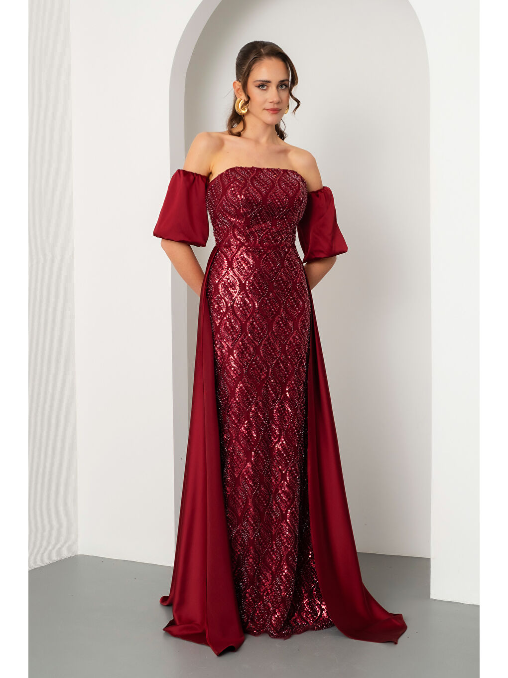 Kadın Bordo Straplez Balon Kol Taşlı Uzun Abiye Elbise-1