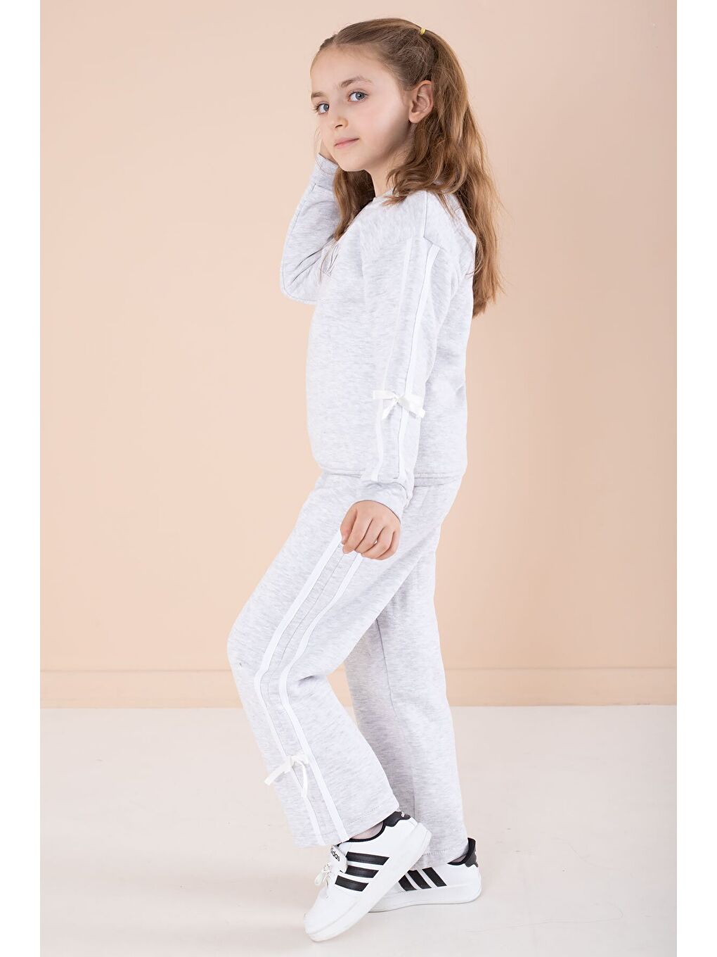 Gri Yazı Nakışlı Şerit Detaylı Şardonlu Kız Çocuk Eşofman Takımı 23238-3