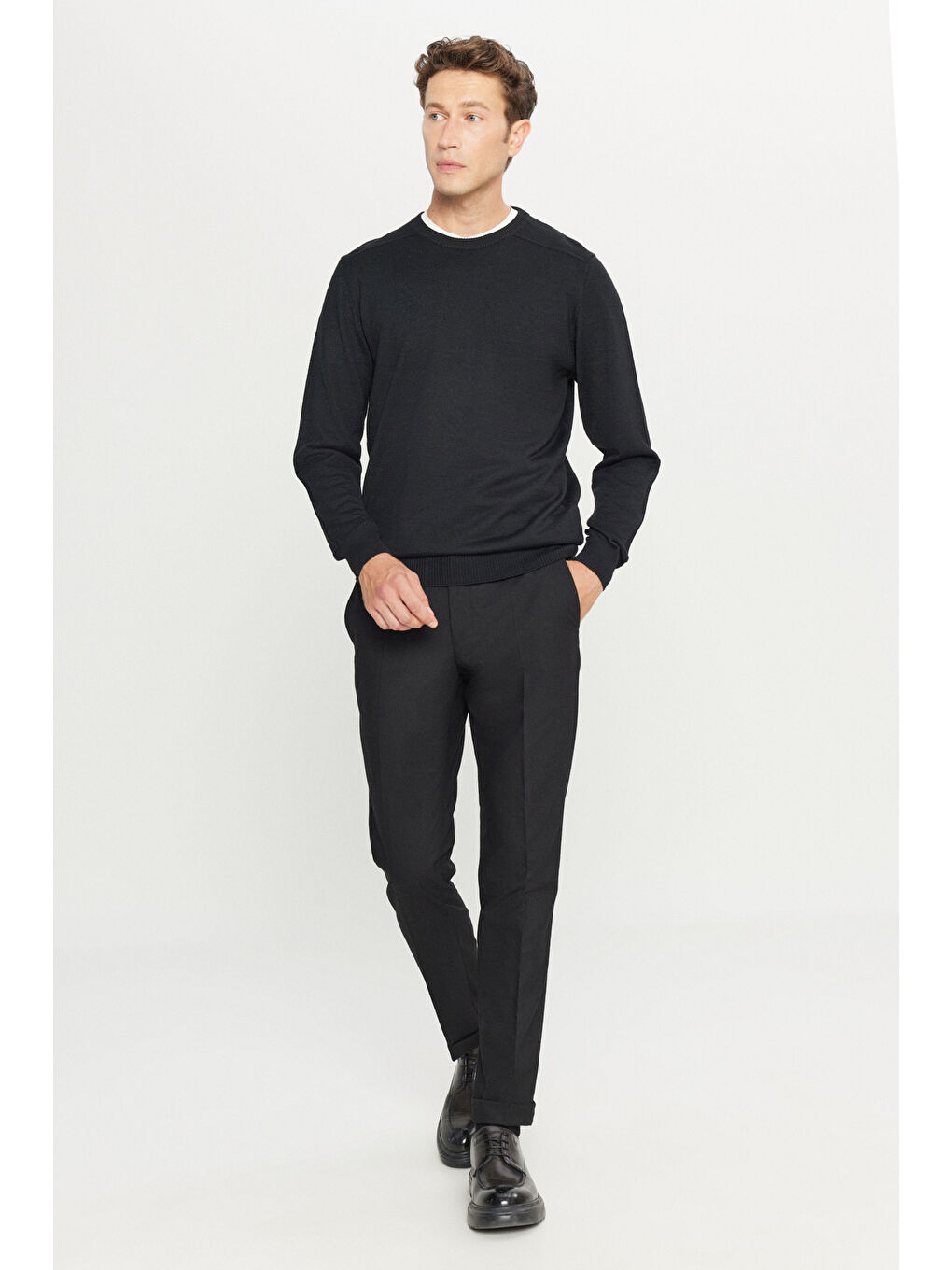 Erkek Siyah Yünlü Standart Fit Normal Kesim Bisiklet Yaka Triko Basic Kazak-1