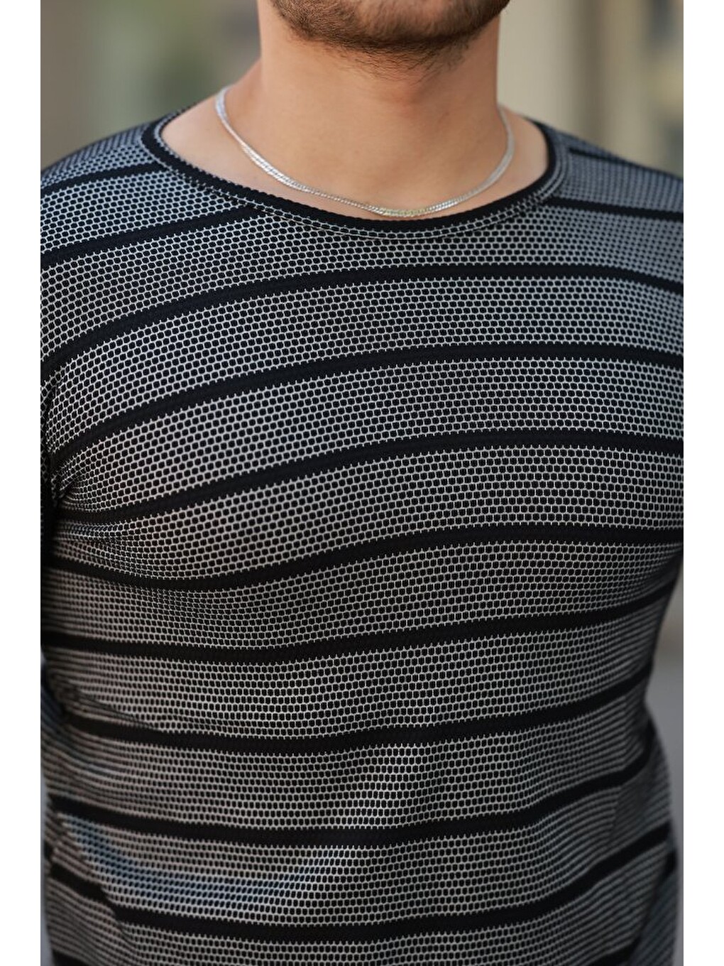 Siyah Erkek Petek Desenli Kısa Kollu T-shirt-1