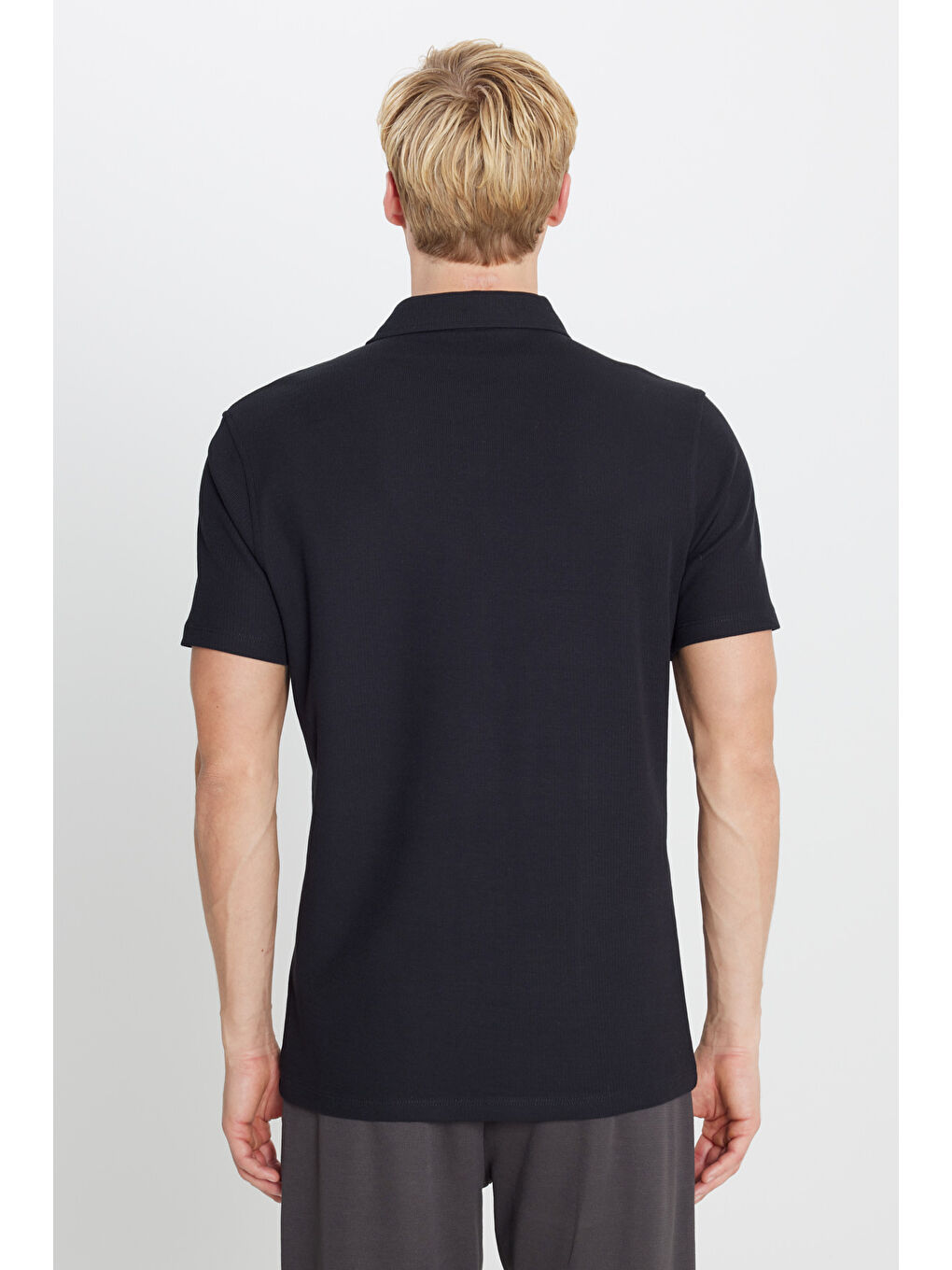 Erkek Siyah %100 Pamuk Slim Fit Dar Kesim Polo Yaka Jakarlı Tişört-4