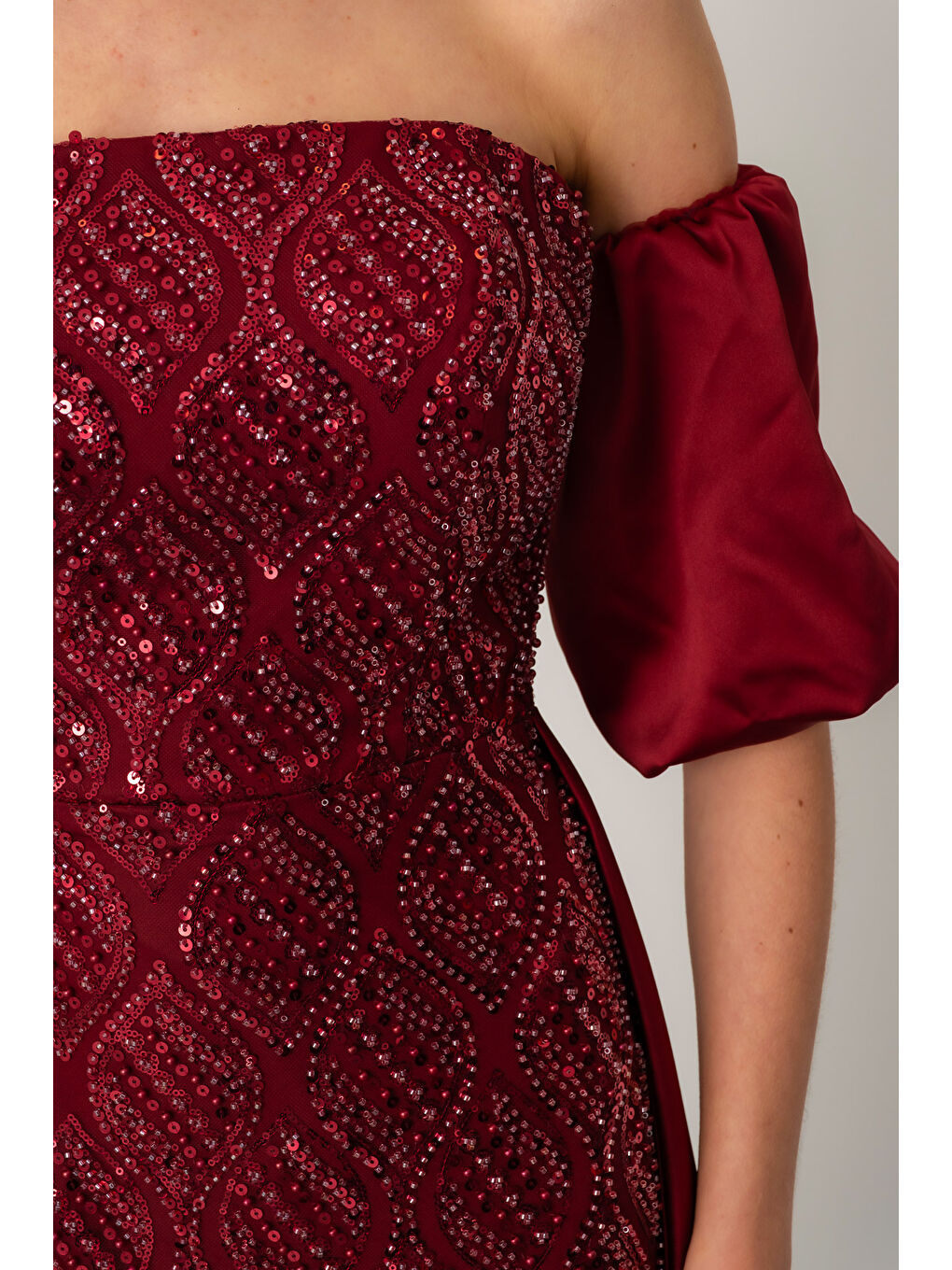 Kadın Bordo Straplez Balon Kol Taşlı Uzun Abiye Elbise-4