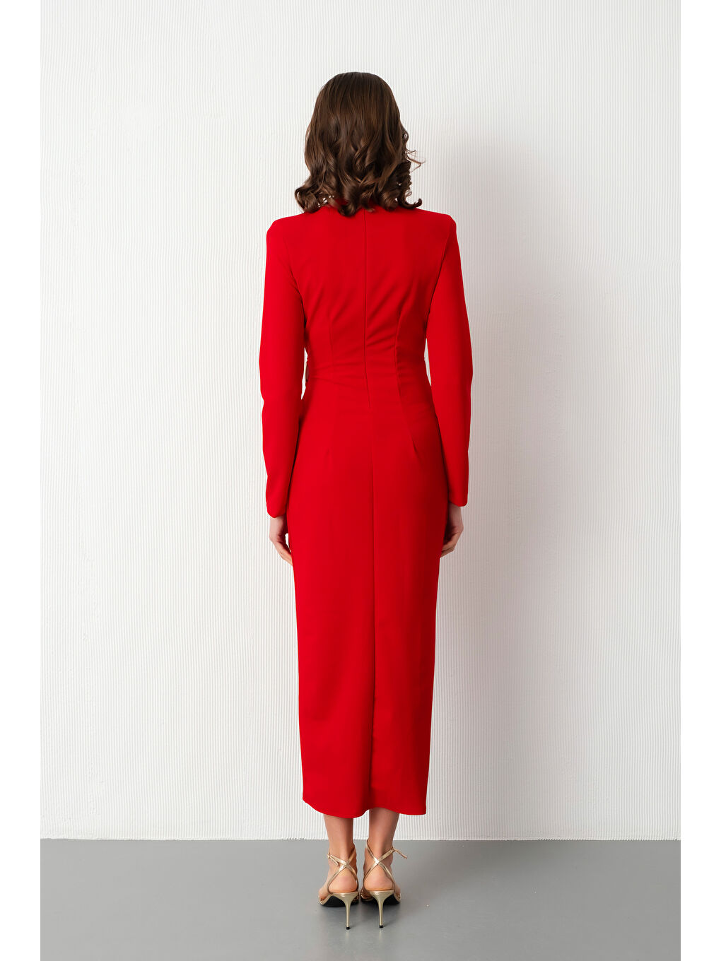 Kadın Kırmızı Aksesuar Detay Midi Davet Elbisesi-5