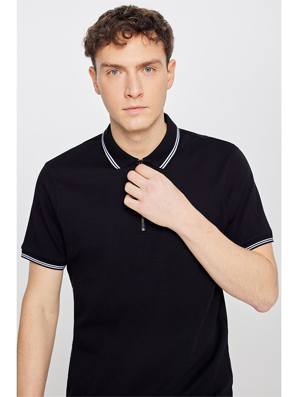 Erkek Siyah %100 Pamuk Slim Fit Dar Kesim Polo Yaka Tişört-3