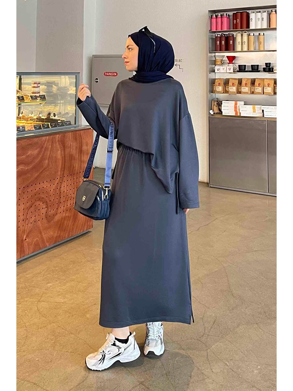 Kristal Etekli Takım Antrasit-1