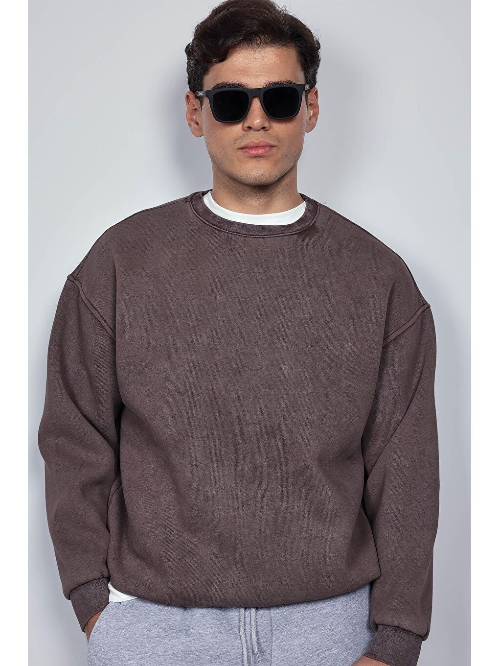Erkek Oversize Yıkamalı Sweatshirt Kahverengi