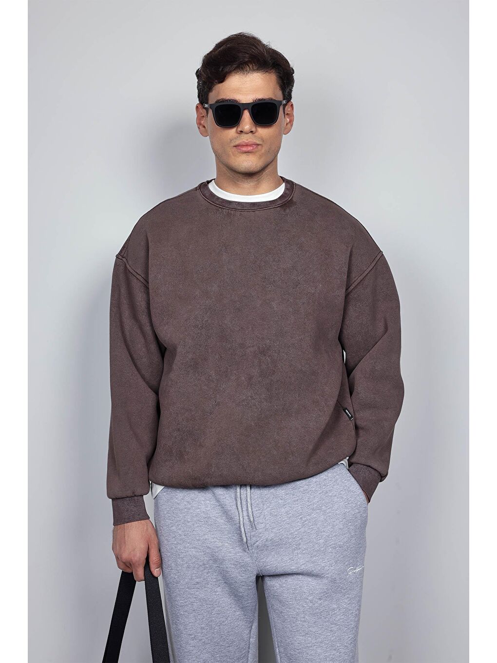 Erkek Oversize Yıkamalı Sweatshirt Kahverengi-1