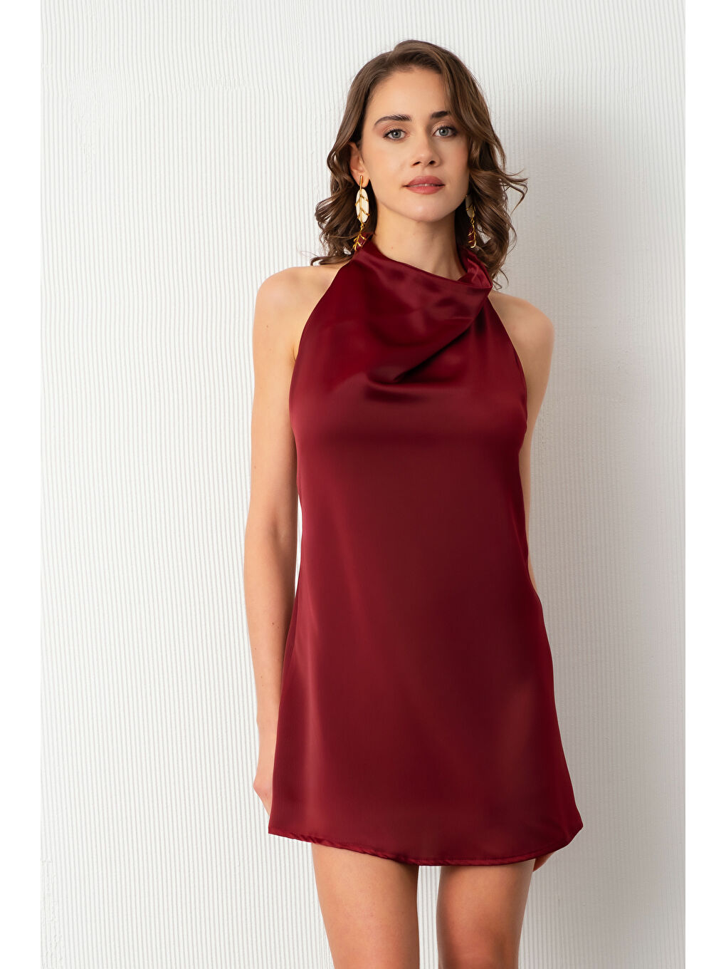 Kadın Bordo Halter Yaka Mini Saten Abiye Elbise-1