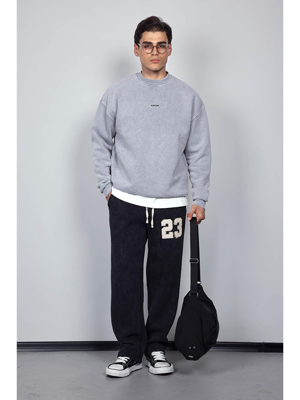 Erkek Rahat Kalıp Baskılı Yuvarlak Yaka Sweatshirt Gri