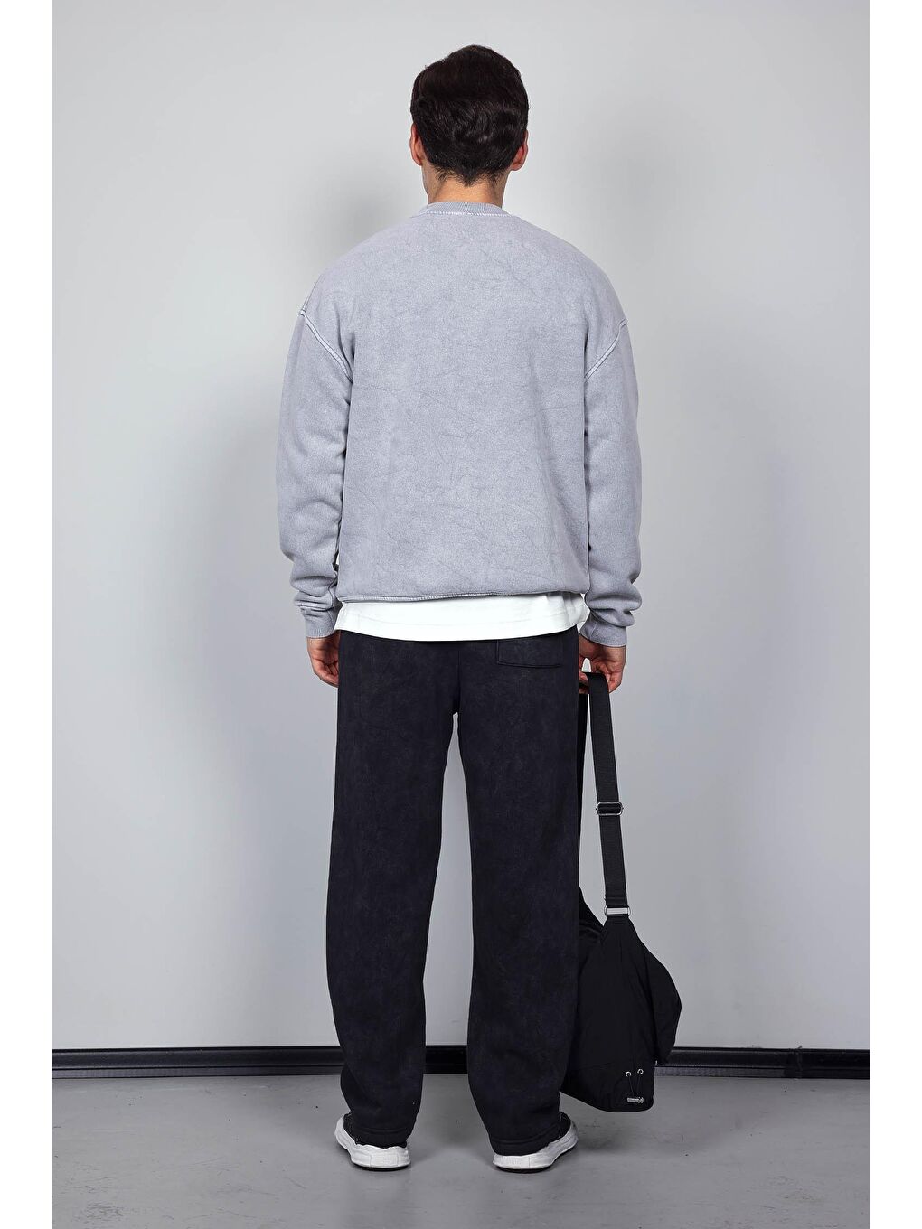 Erkek Rahat Kalıp Baskılı Yuvarlak Yaka Sweatshirt Gri-4