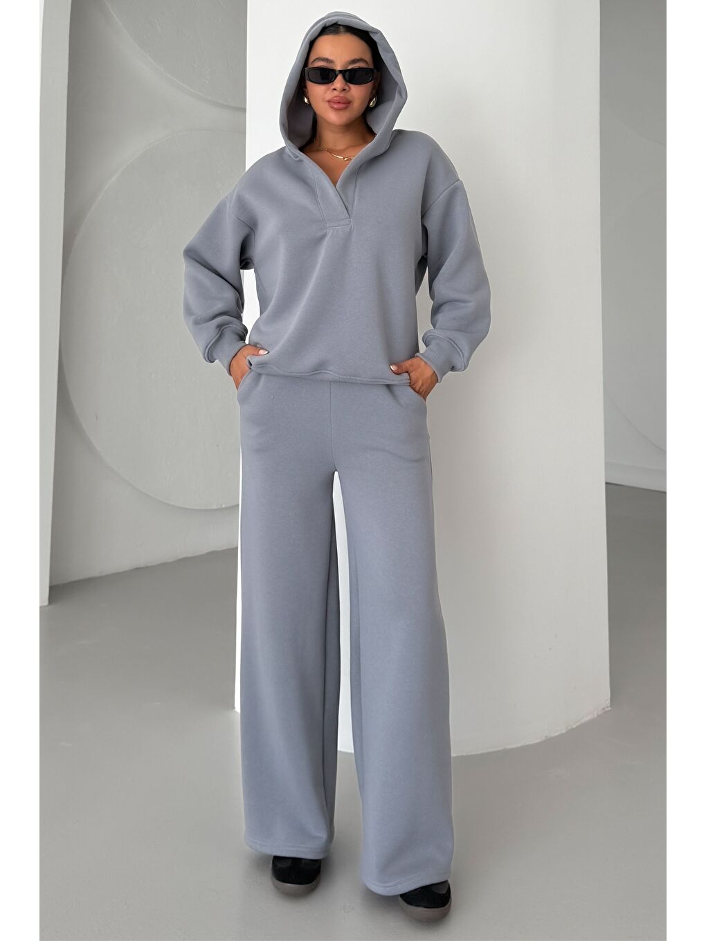 Gri Kadın Füme Patlı Yaka Kapüşonlu 3 İplik Eşofman Takımı-1