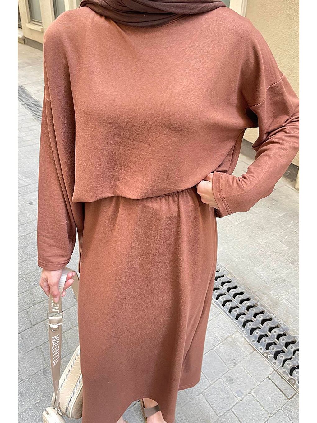 Kristal Etekli Takım Acı Kahverengi-2