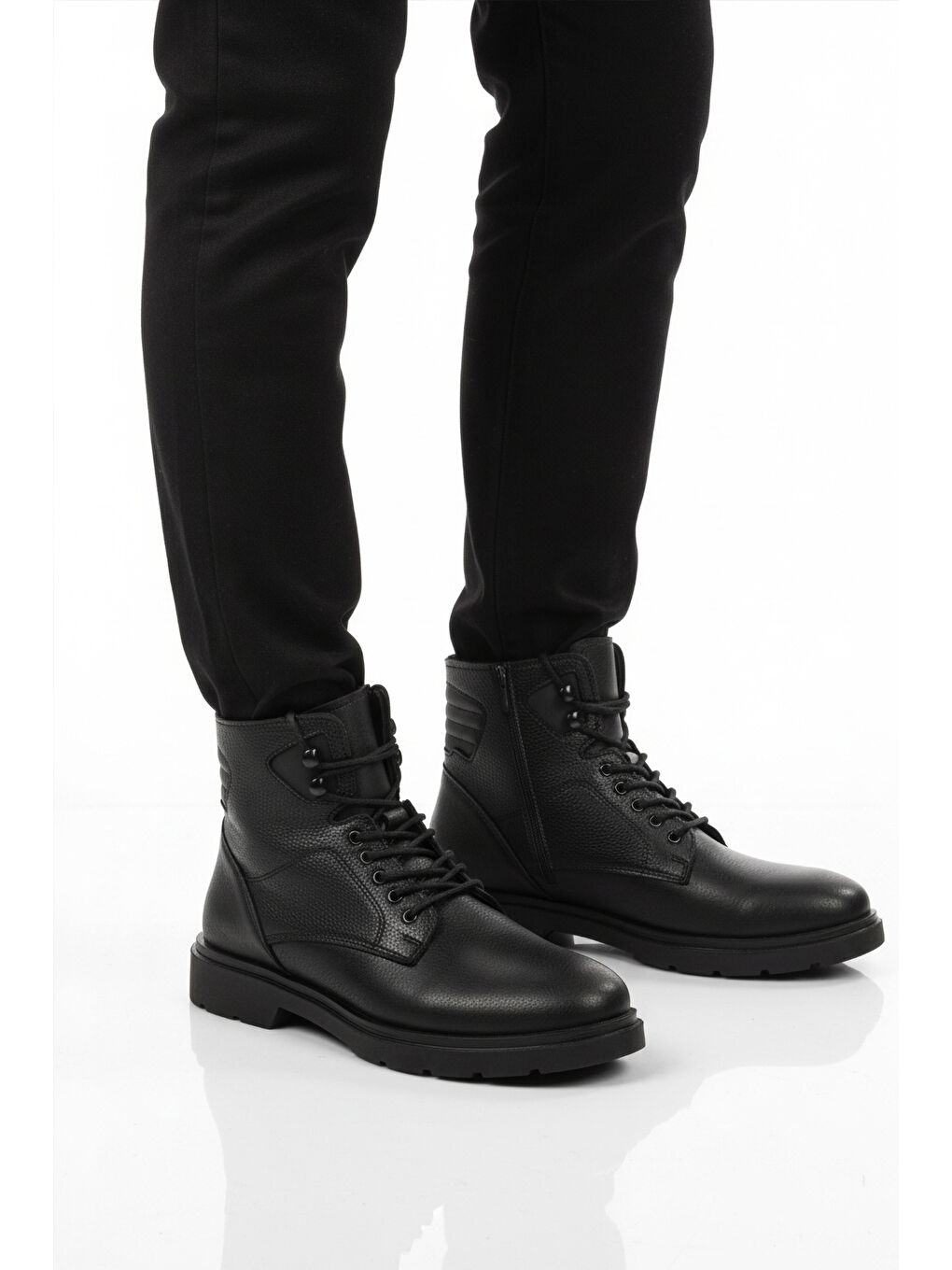 Siyah İçi Polarlı Kaymaz Fermuarlı Bağcıklı Erkek Bot 562 M