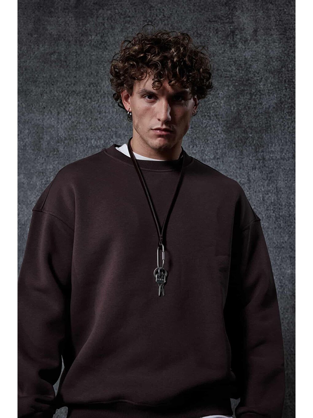 Erkek Oversize Bisiklet Yaka Basic Sweatshirt Kahverengi-3
