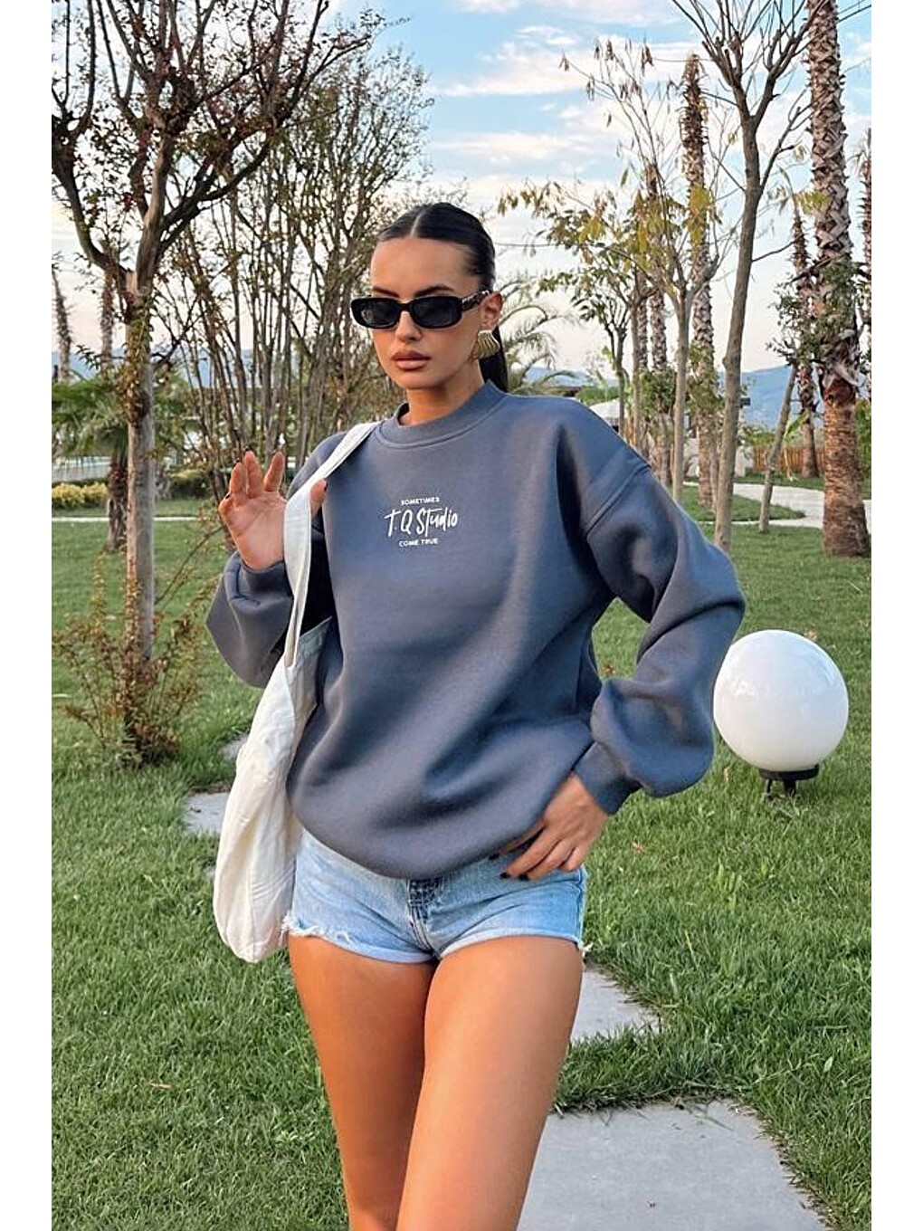 Gri Studio Baskılı Bisiklet Yaka Sweatshirt-1