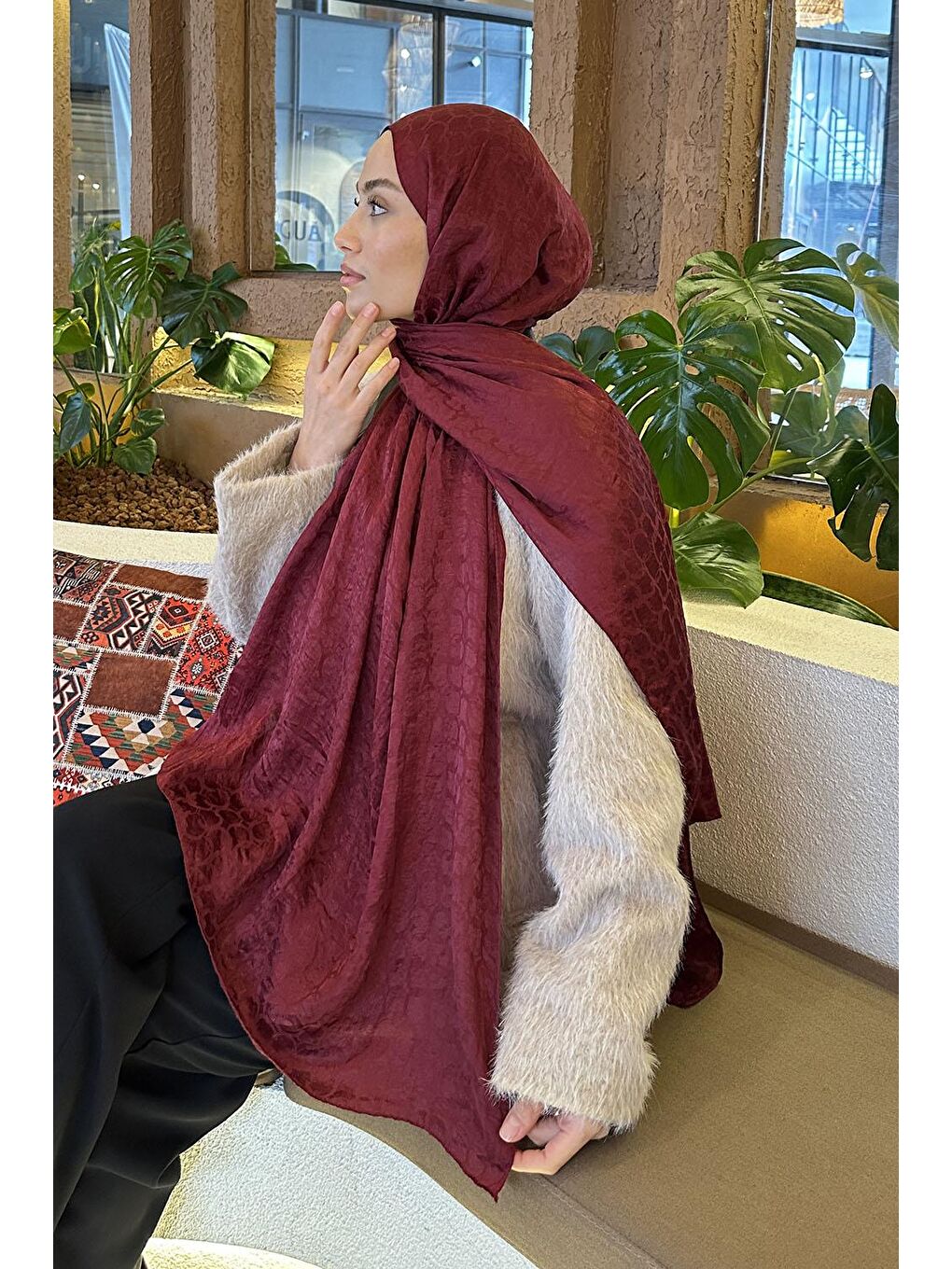 Bloom Desen Ayrobin Floş Jakar Şal Bordo-3