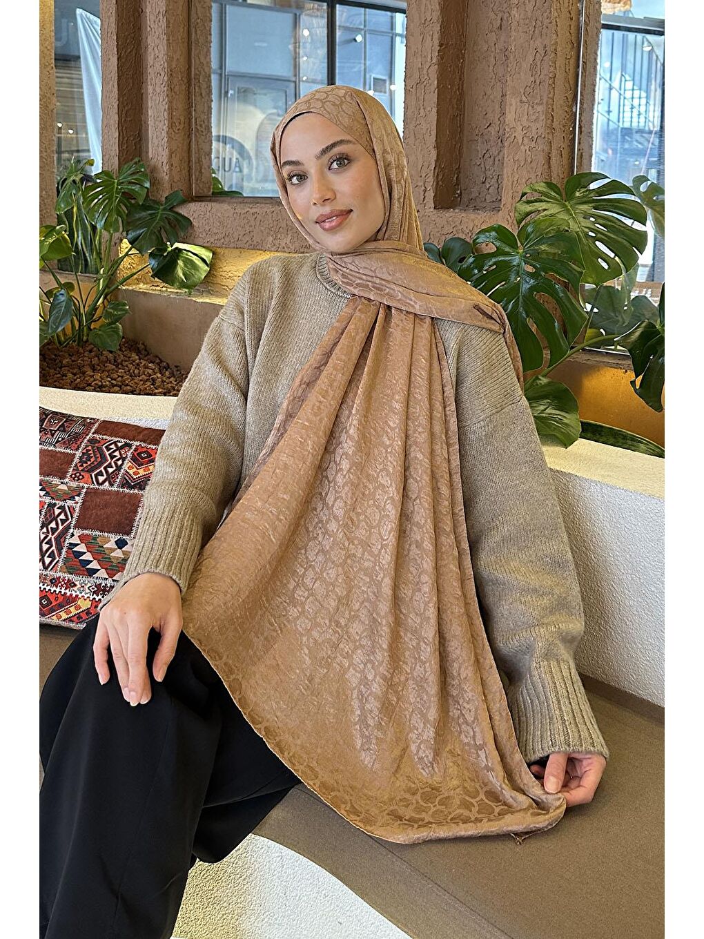 Kahverengi Bloom Desen Ayrobin Floş Jakar Şal Camel-1