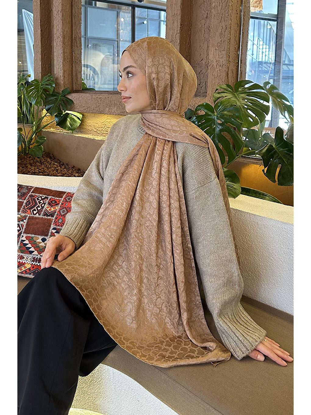 Kahverengi Bloom Desen Ayrobin Floş Jakar Şal Camel-3