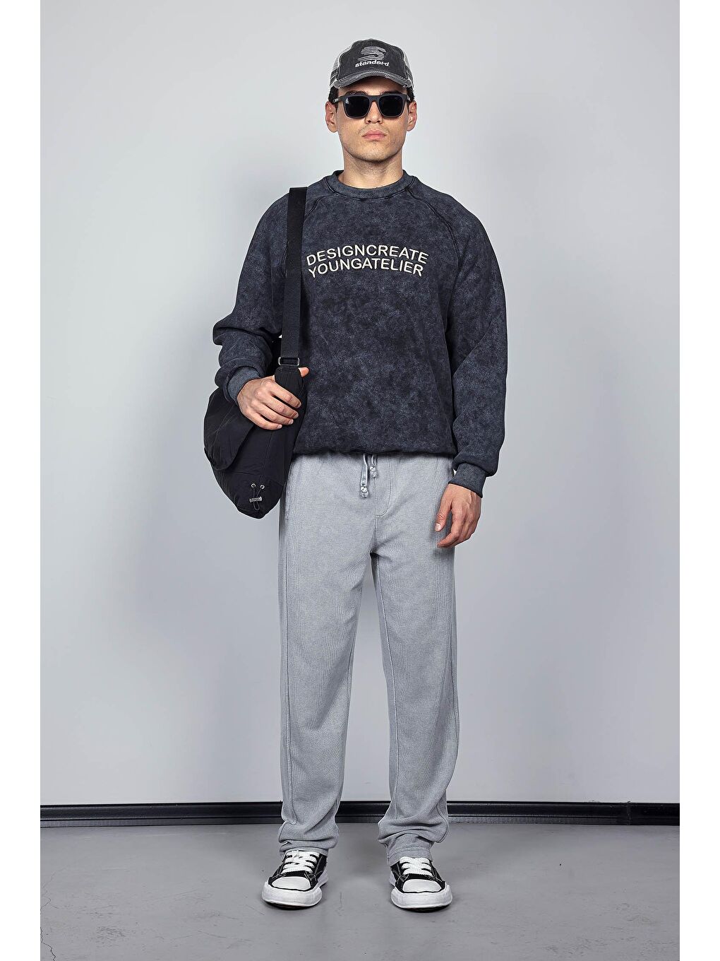 Erkek Oversize Yazı Baskılı Sweatshirt Siyah-5