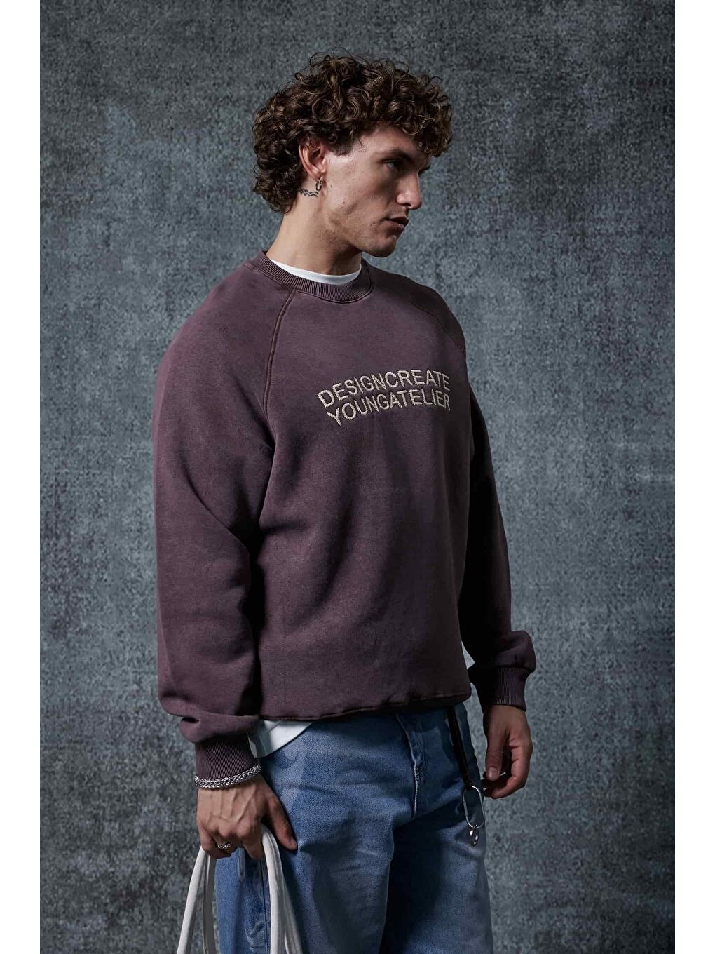 Erkek Oversize Yazı Baskılı Sweatshirt Kahverengi-3