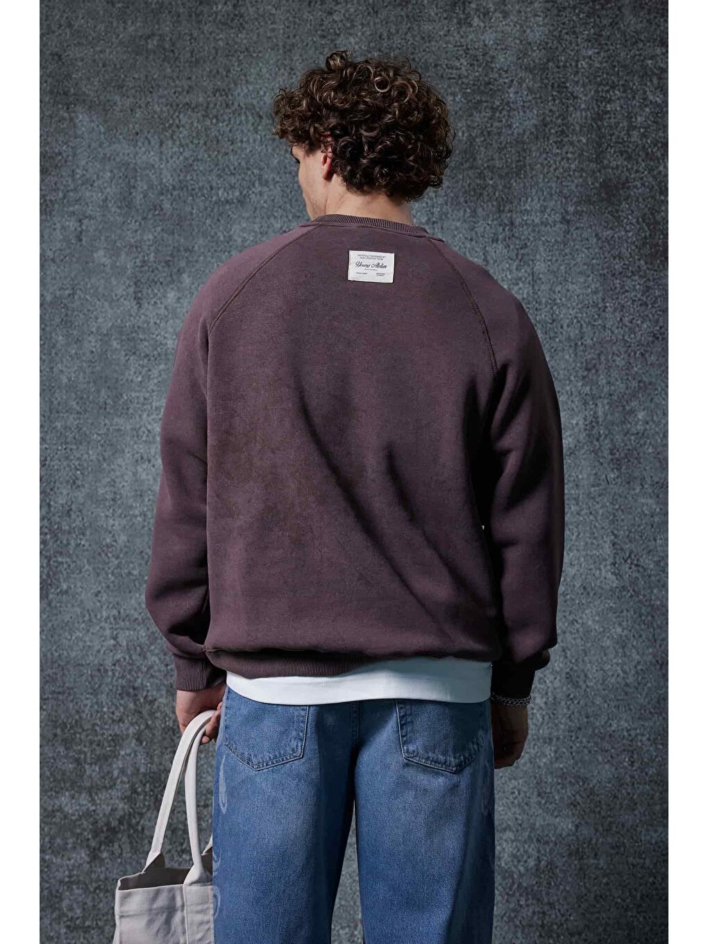 Erkek Oversize Yazı Baskılı Sweatshirt Kahverengi-5