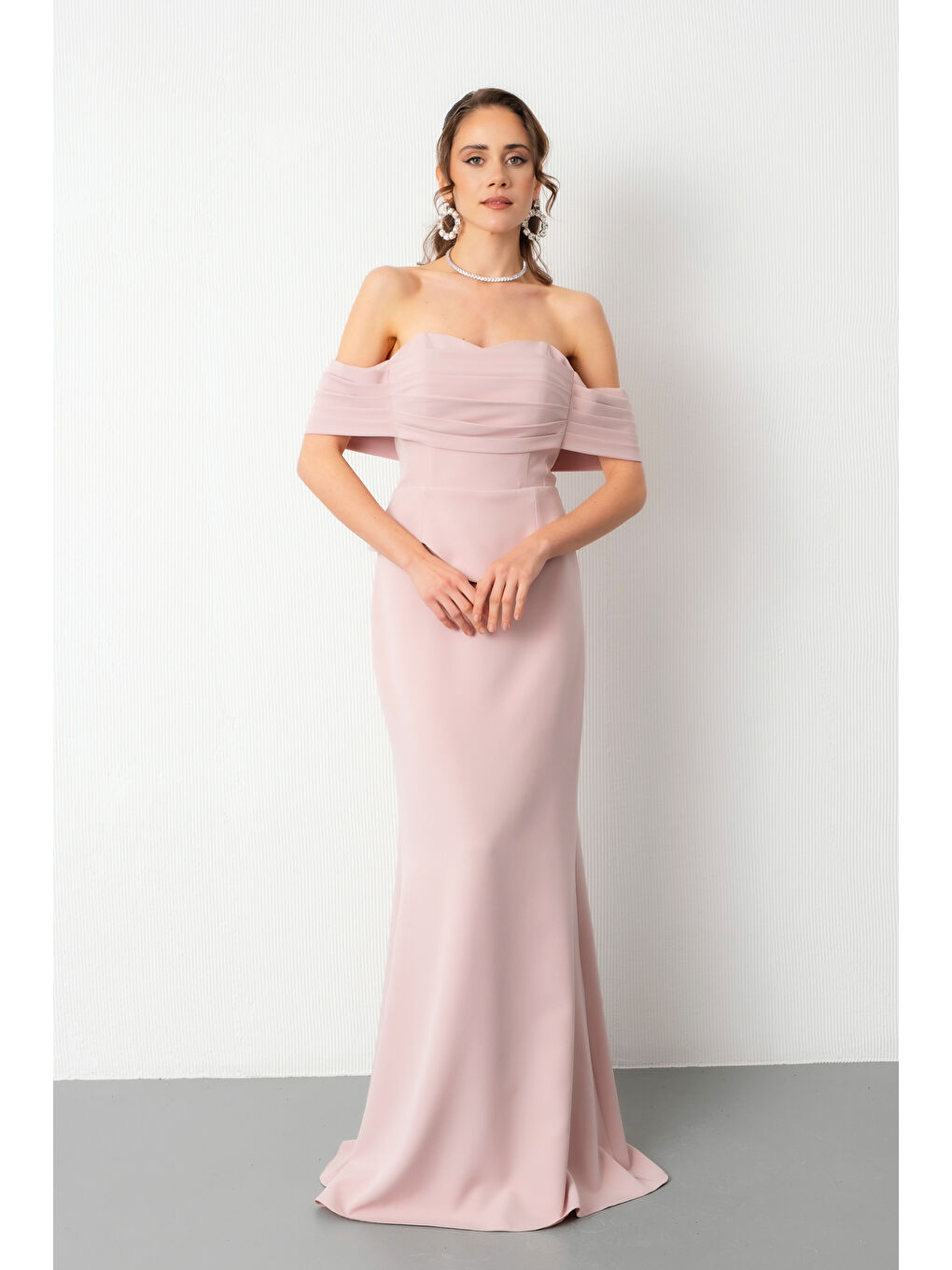 Pembe Kadın Pudra Kayık Yaka Peplum Detay Uzun Balık Abiye