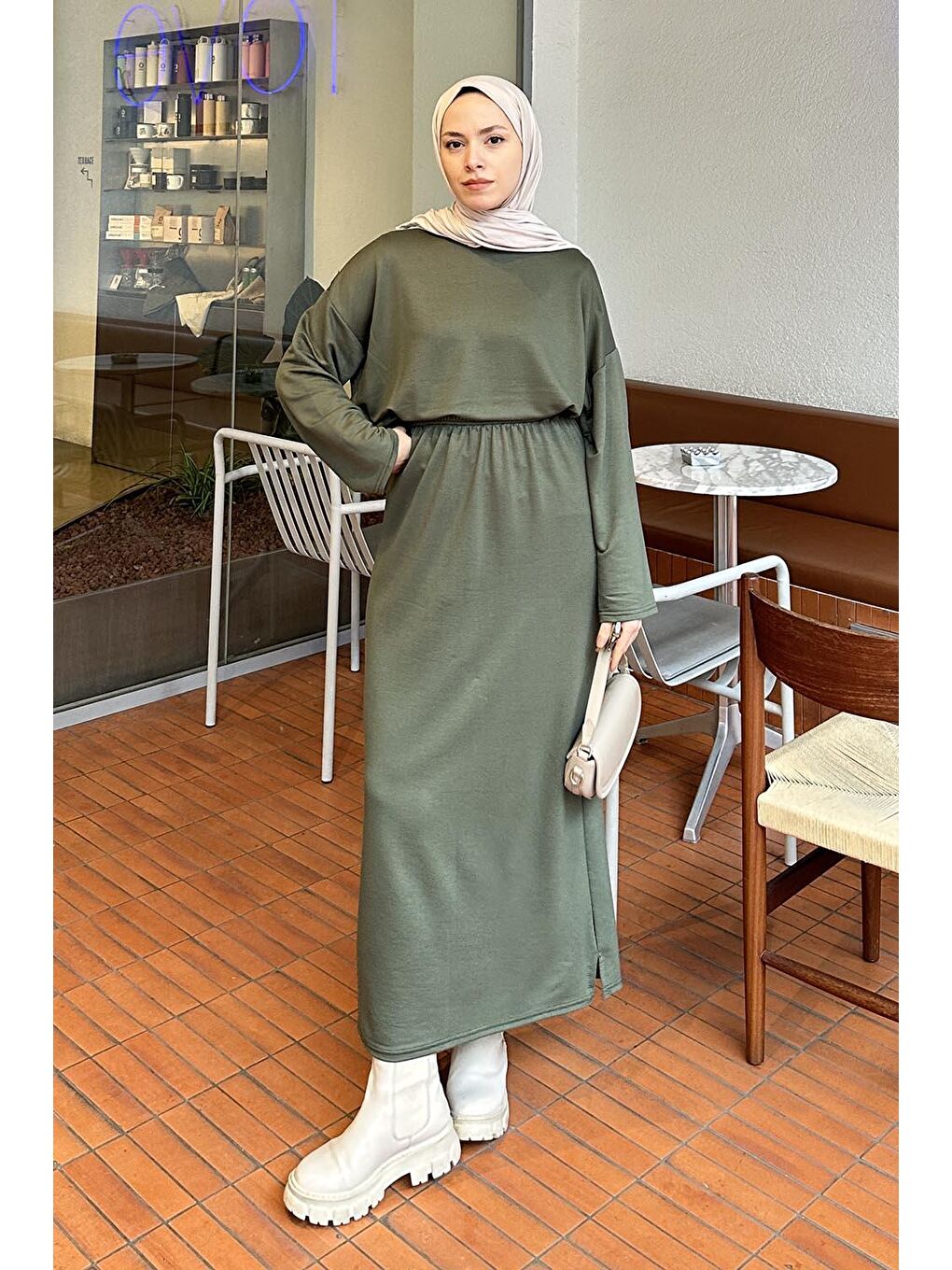 Kristal Etekli Takım Koyu Yeşil