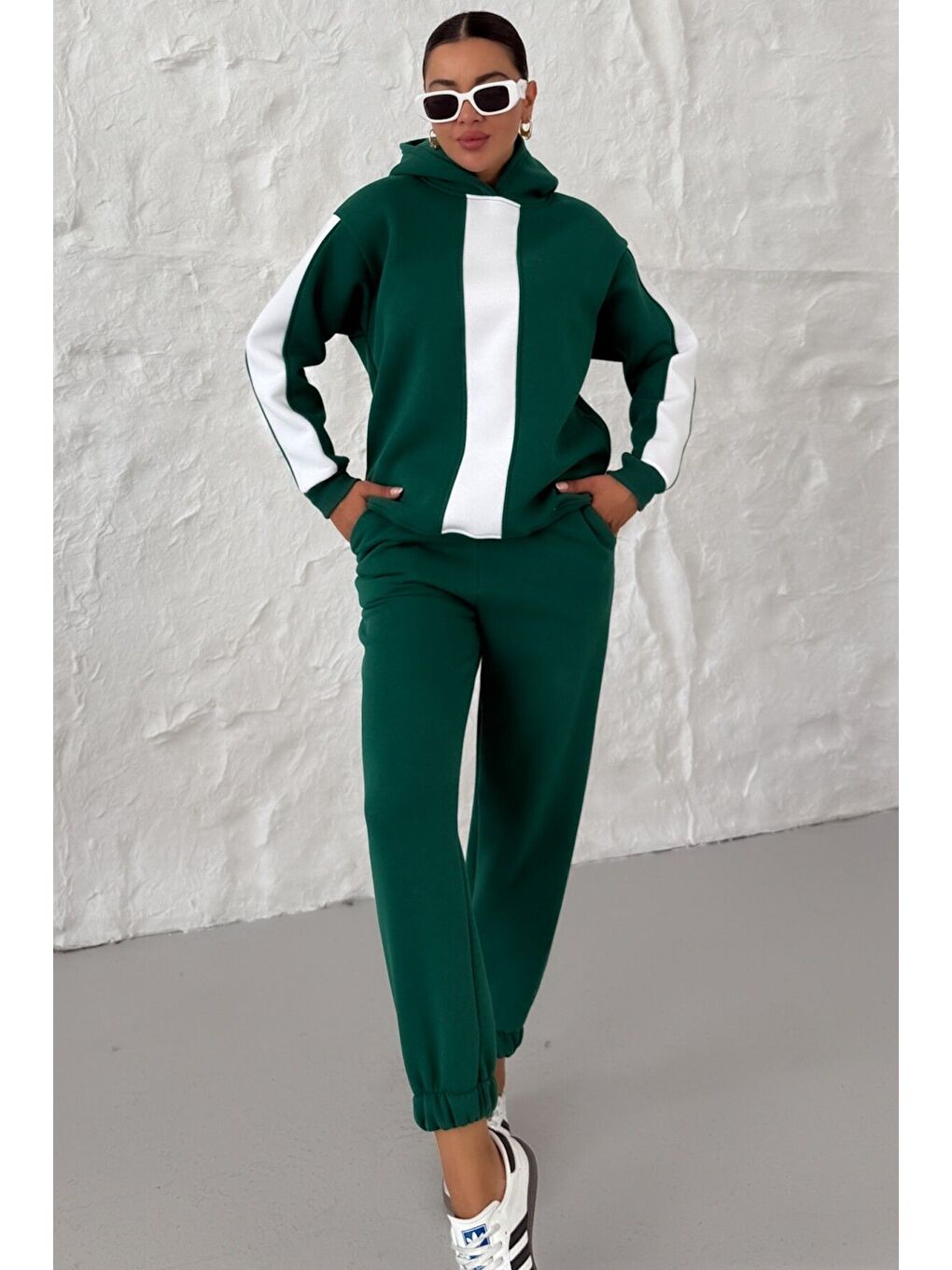 Kadın Nefti Yeşil Kapüşonlu Kol Ve Göğüs Dikey Kalın Şeritli Alt-Üst Eşofman Takımı-2