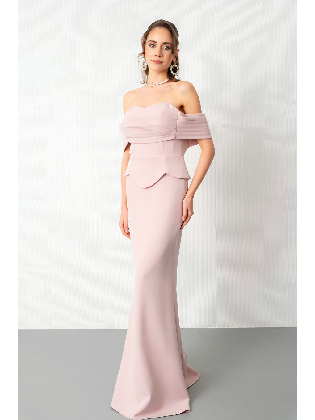 Pembe Kadın Pudra Kayık Yaka Peplum Detay Uzun Balık Abiye-1