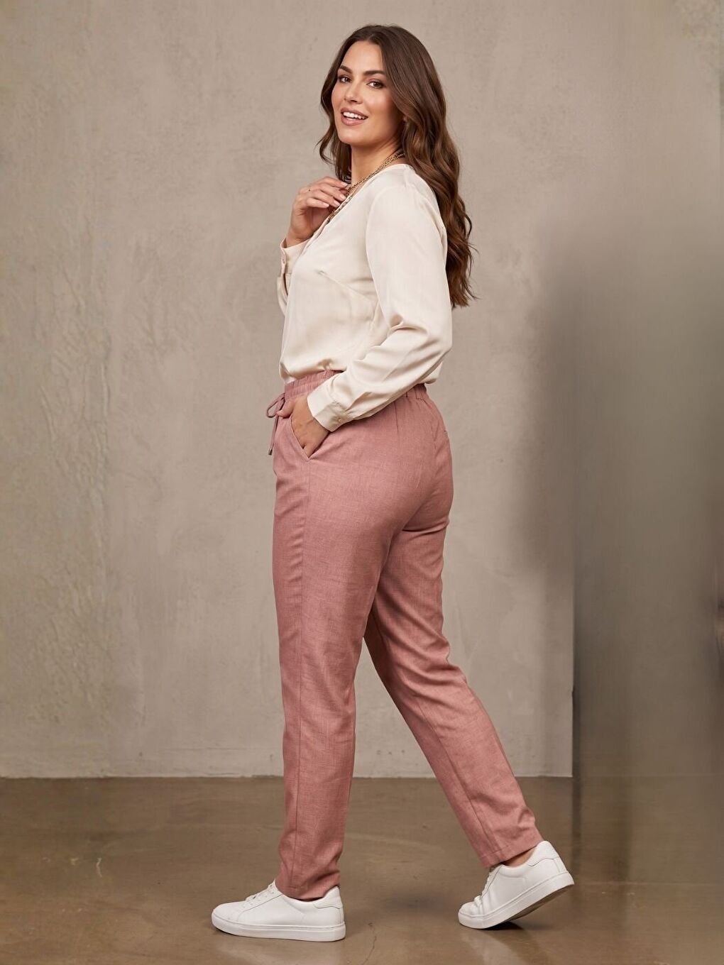 Kadın Pembe Keten Karışımlı Beli Lastikli Yazlık Havuç Pantolon-1