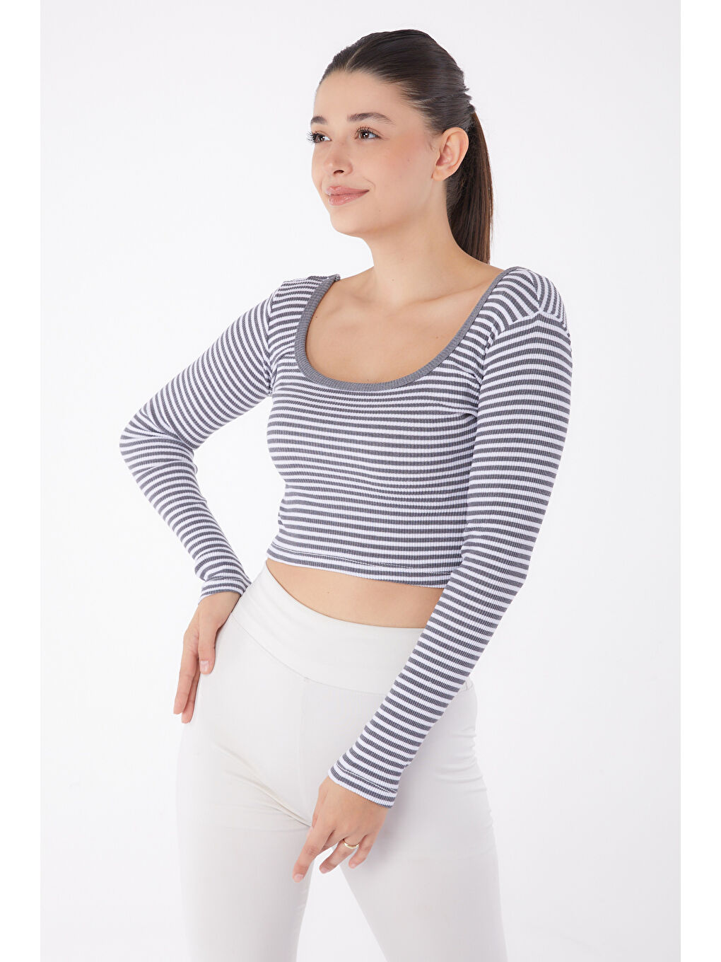 Gri Çizgili Crop Füme - 26119-1
