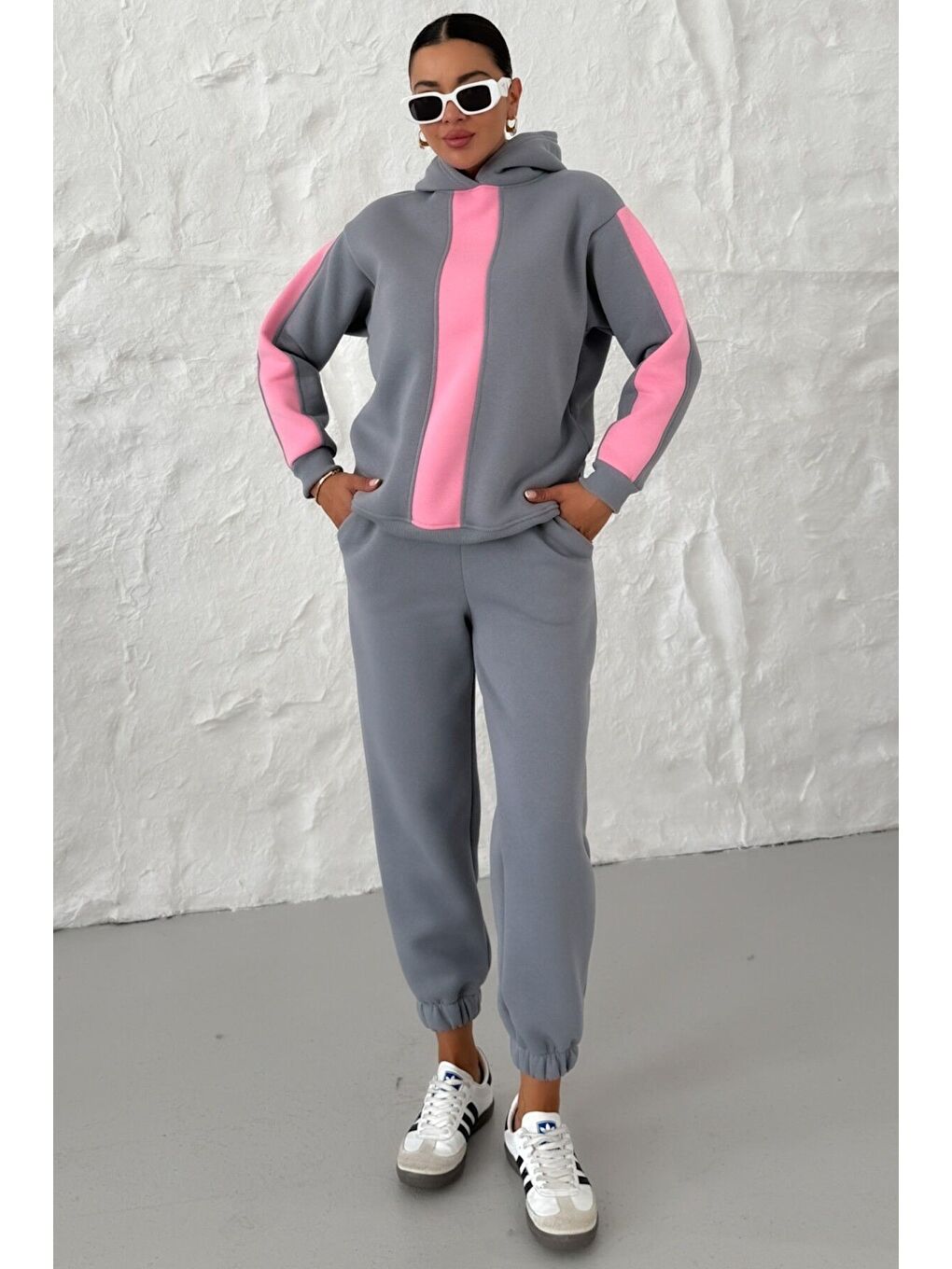 Gri Kadın Füme Kapüşonlu Kol Ve Göğüs Dikey Kalın Şeritli Alt-Üst Eşofman Takımı-3