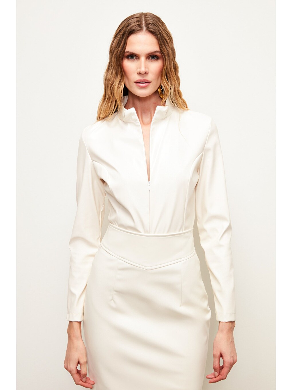 Fermuarlı Deri Bodysuit - Ekru-1