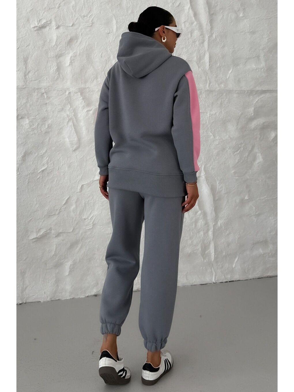 Gri Kadın Füme Kapüşonlu Kol Ve Göğüs Dikey Kalın Şeritli Alt-Üst Eşofman Takımı-7