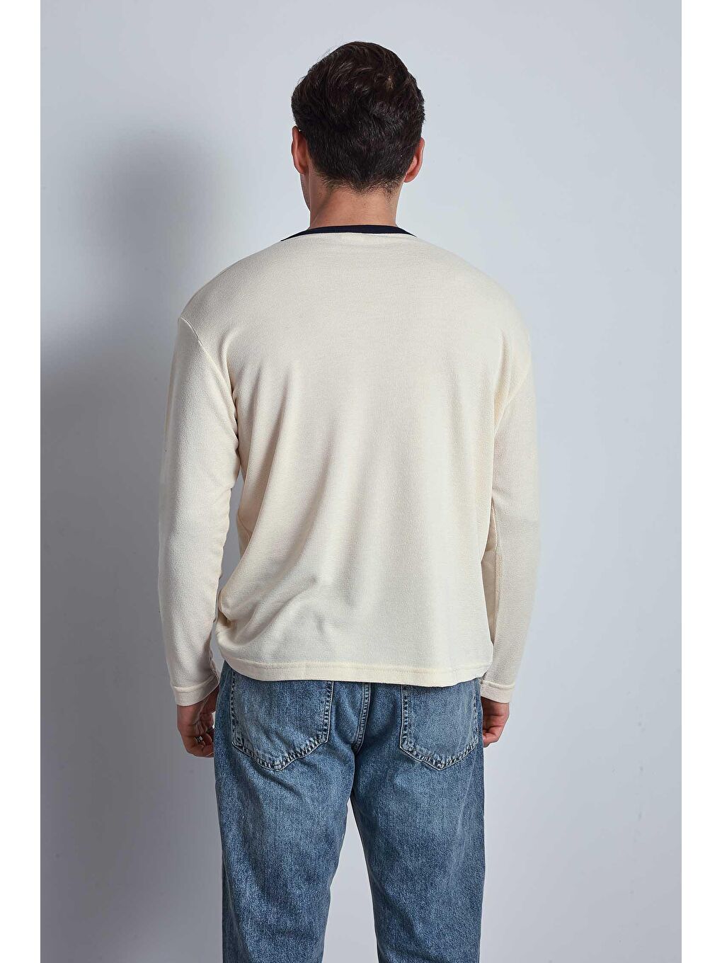 Ekru Erkek Kontrast Detaylı Oversize Basic Sweatshirt Krem-6
