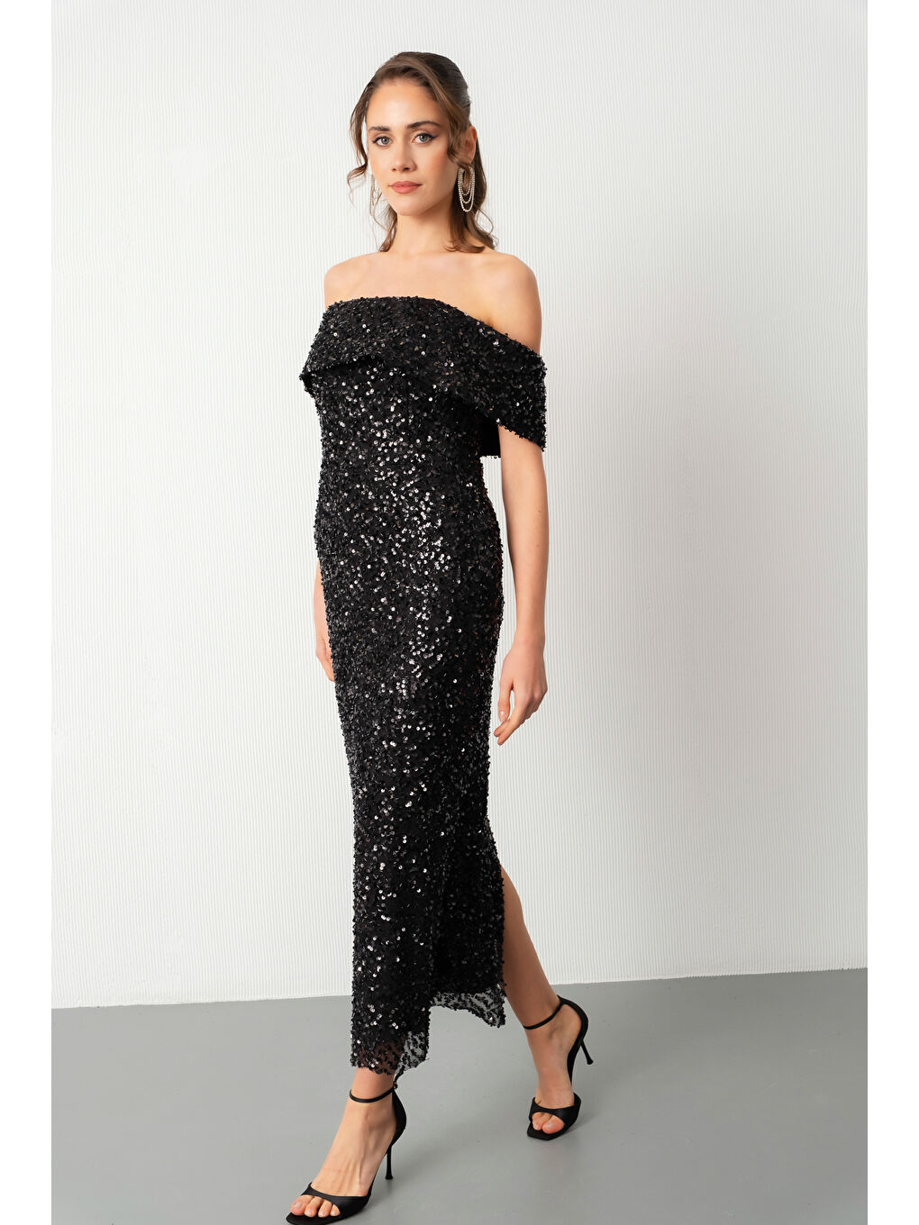 Kadın Siyah Madonna Yaka Pul Payet Midi Abiye Elbise-2