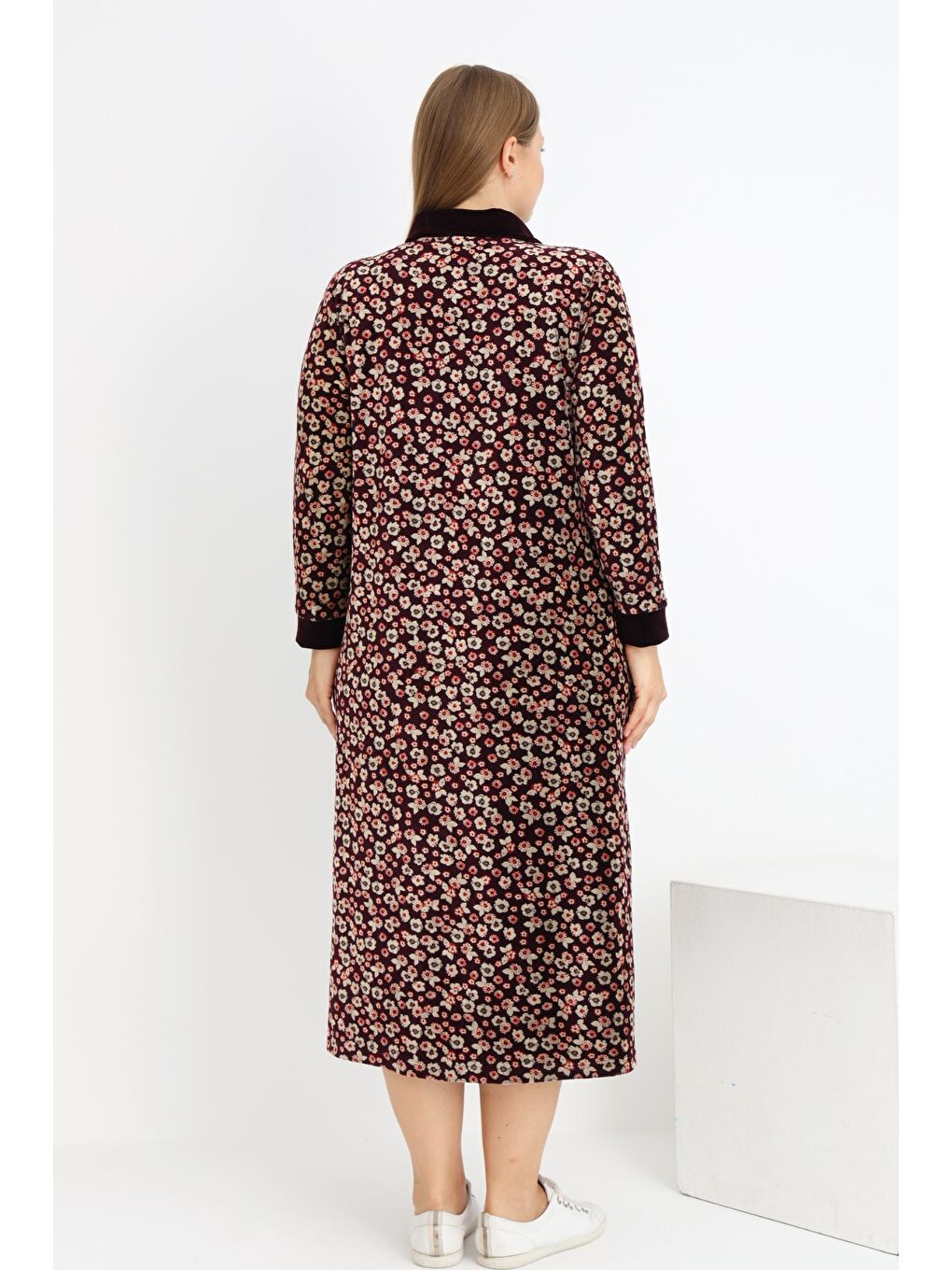 Bordo Kadın Büyük Beden Çiçek Desenli Pamuklu Kadife Fermuarlı Cepli Elbise-5