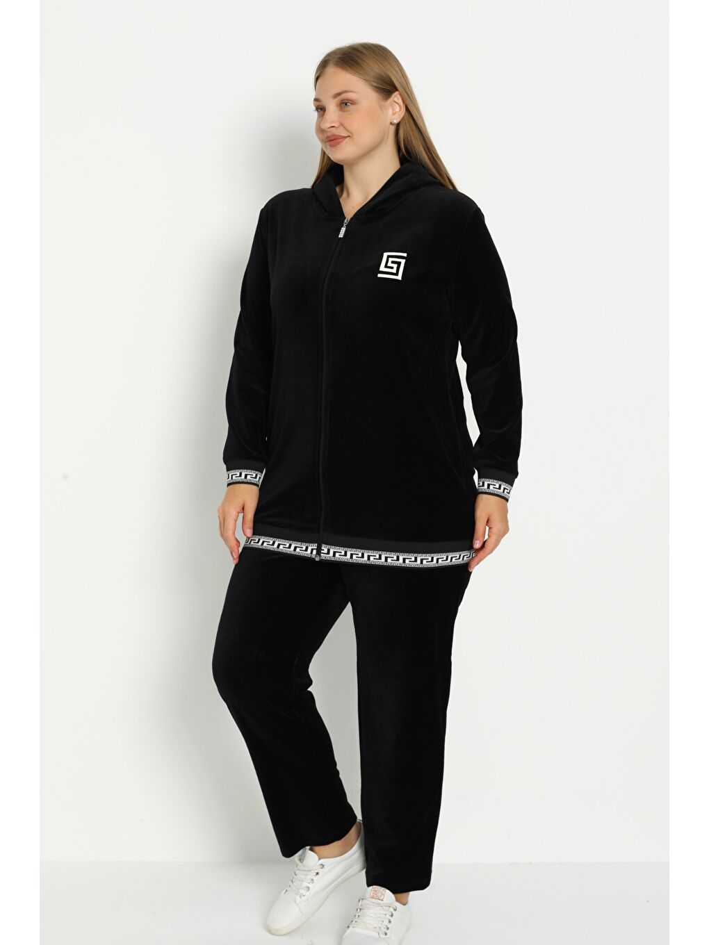 Kadın Büyük Beden Siyah Kapüşonlu Pamuklu Kadife Baskı Detaylı Cepli Alt Üst Eşofman Takımı-3